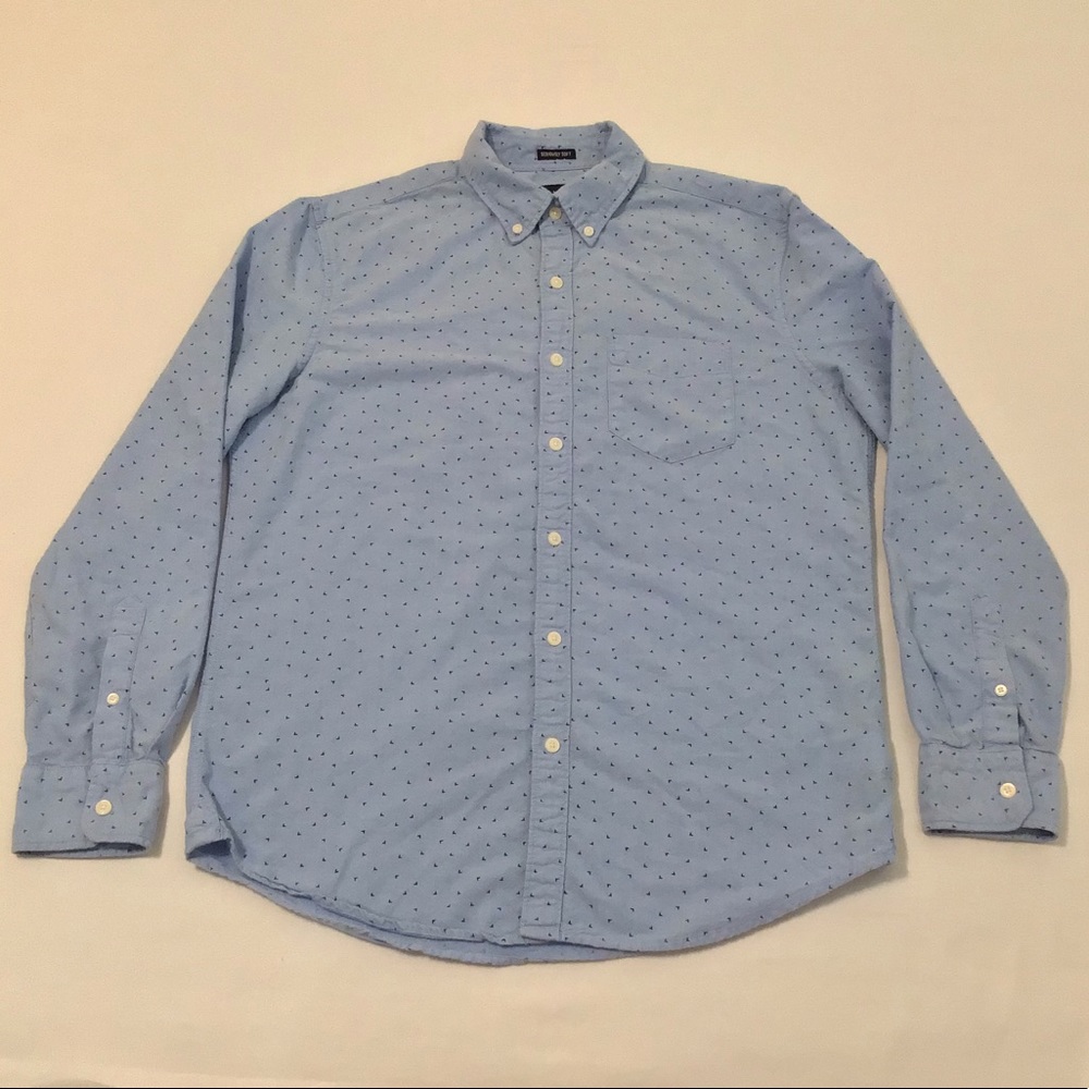 🛍🛍 American Eagle Outfitters Blue Button Down 🛍🛍